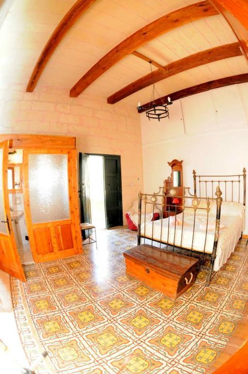 Mikiel U Rosa Holiday Farmhouse With Large Private Pool Zebbug  Εξωτερικό φωτογραφία