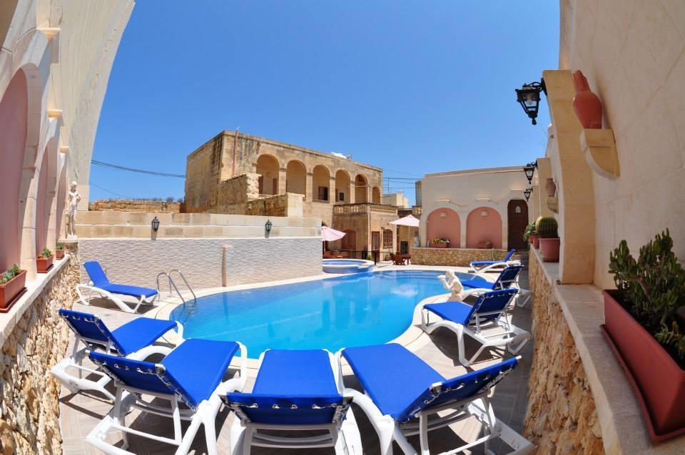 Mikiel U Rosa Holiday Farmhouse With Large Private Pool Zebbug  Εξωτερικό φωτογραφία